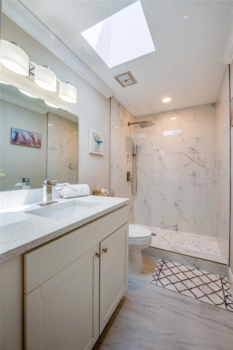 710 LINDENWOOD CIR E, ORMOND BEACH, FL, 32174