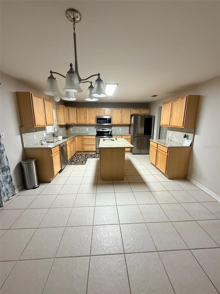 1312 HAWKS NEST AVE, GROVELAND, FL, 34736