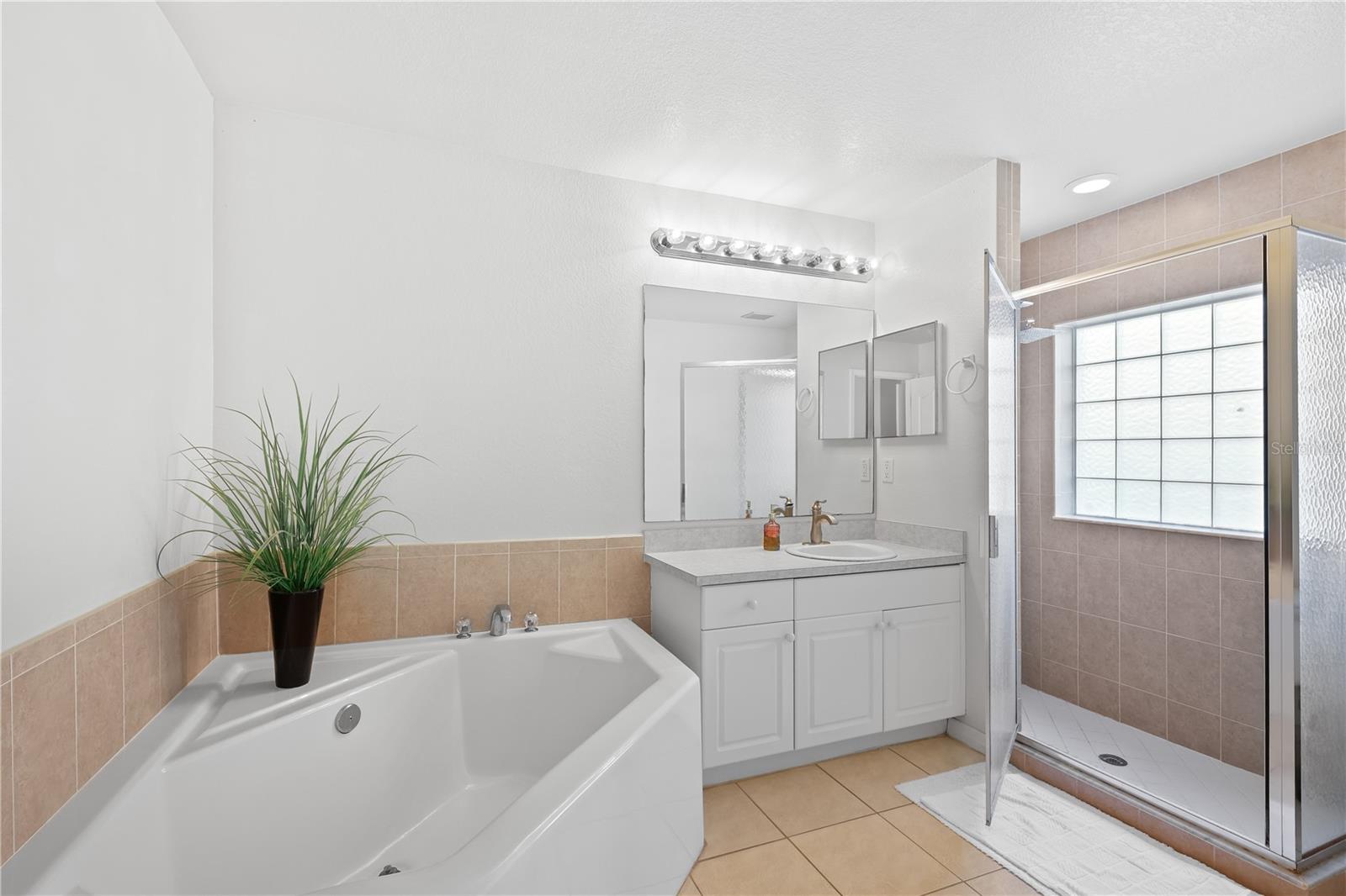 1801 NW 5TH PL, CAPE CORAL, FL, 33993