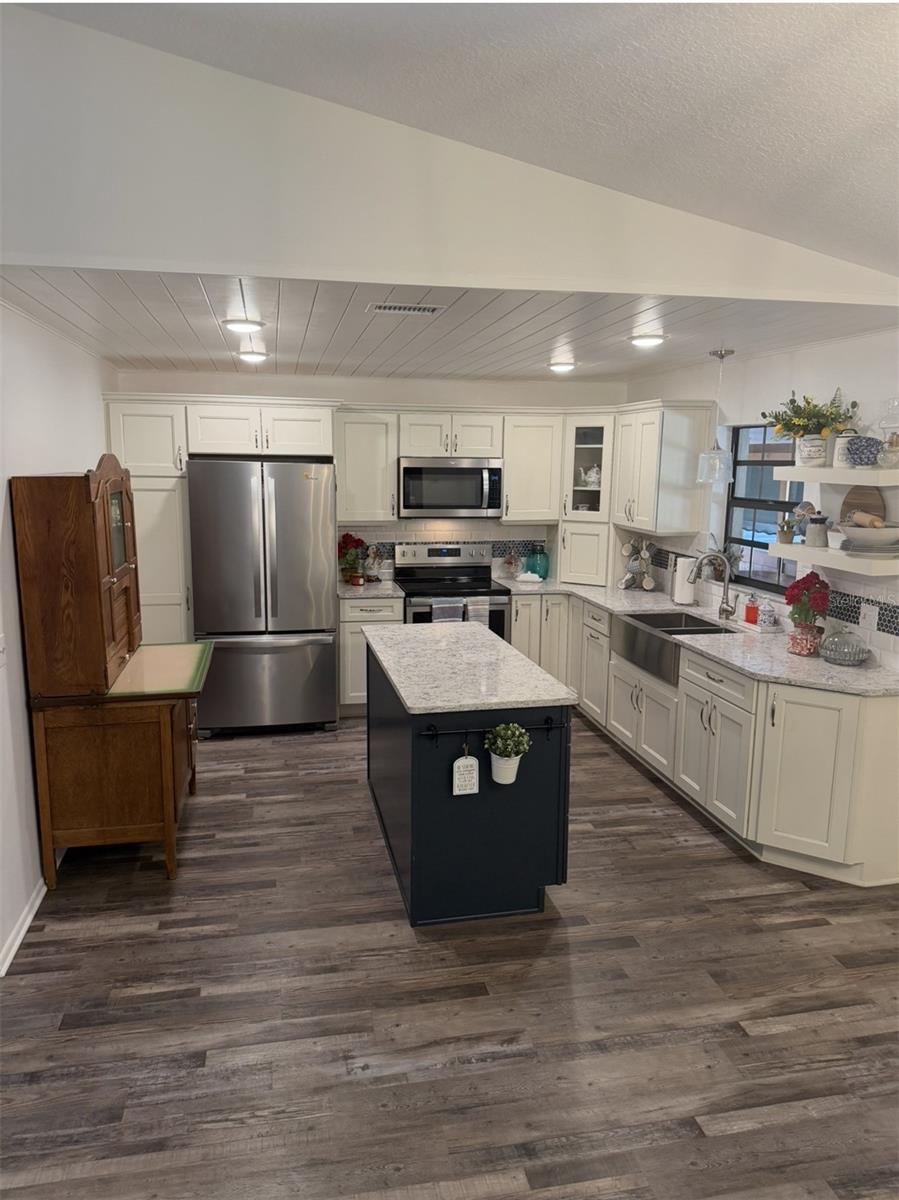 2810 HILLIARD ISLE RD, KISSIMMEE, FL, 34744