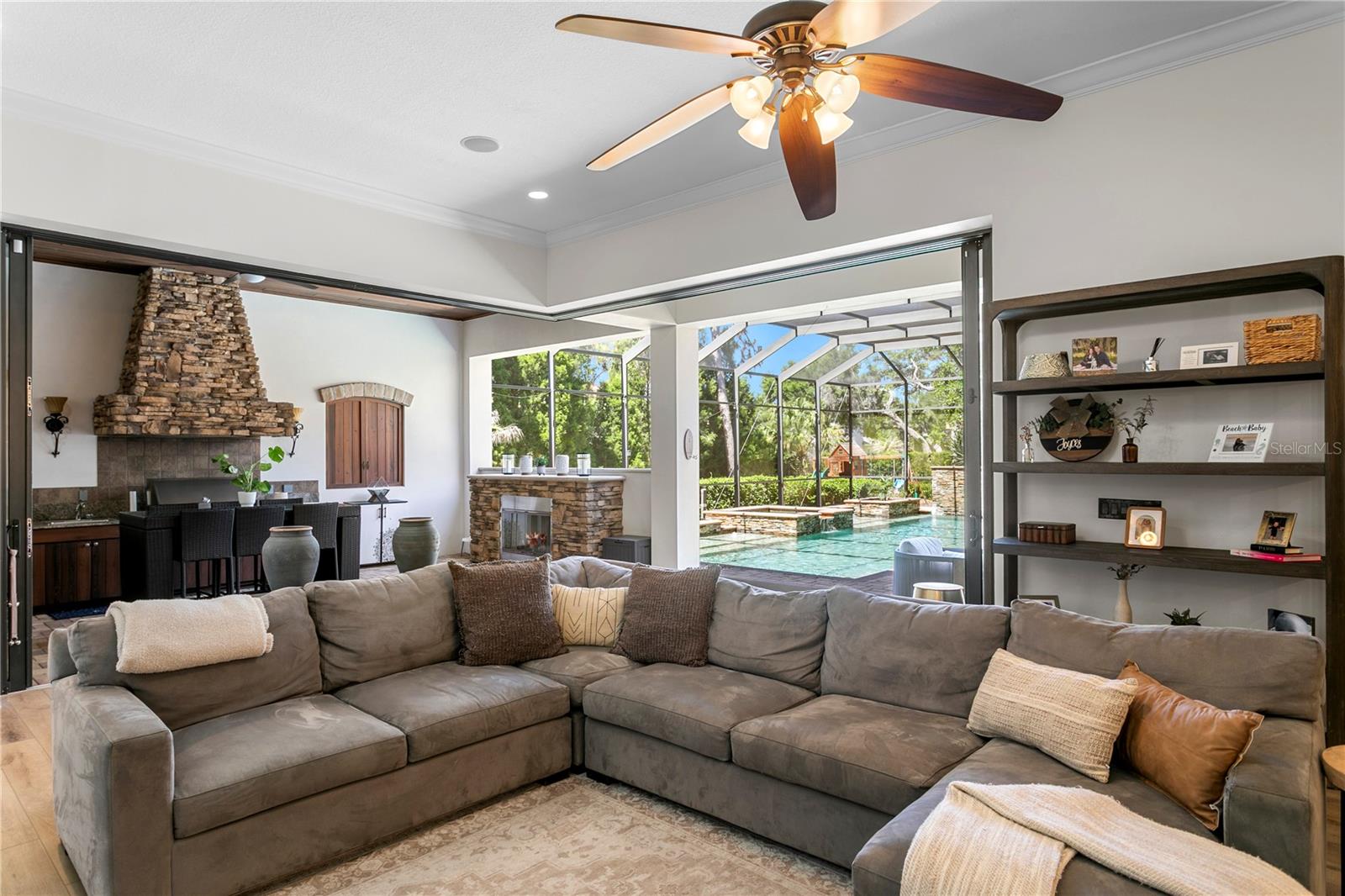 16303 DUNLINDALE DR, LITHIA, FL, 33547