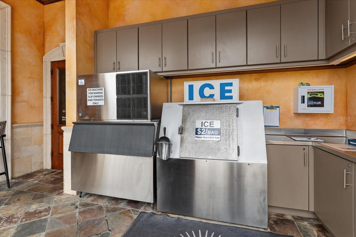 102 RIVIERA DUNES WAY #S-21, PALMETTO, FL, 34221