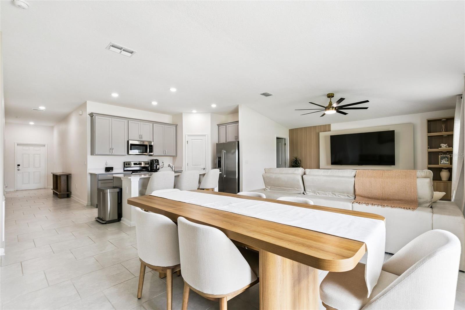 1949 HEART LAKE DR, GROVELAND, FL, 34736