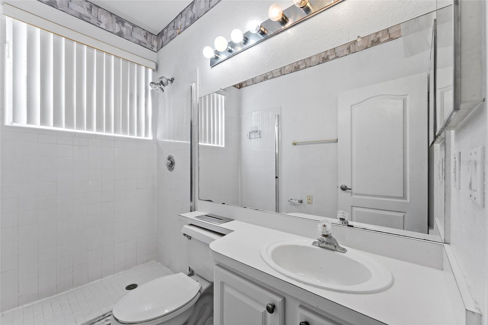 603 ARBOR LAKE LN, TAMPA, FL, 33602