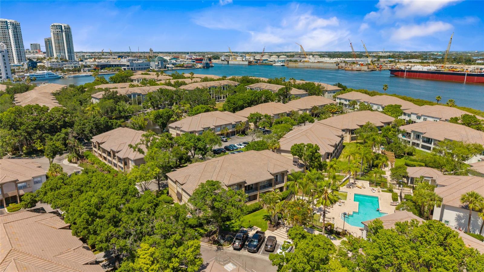 603 ARBOR LAKE LN, TAMPA, FL, 33602