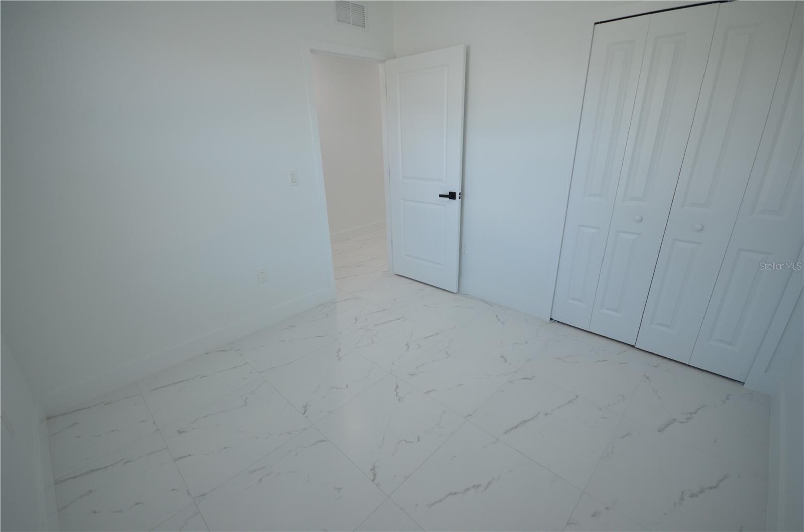 2132 BARKER BLVD, FORT MYERS, FL, 33916