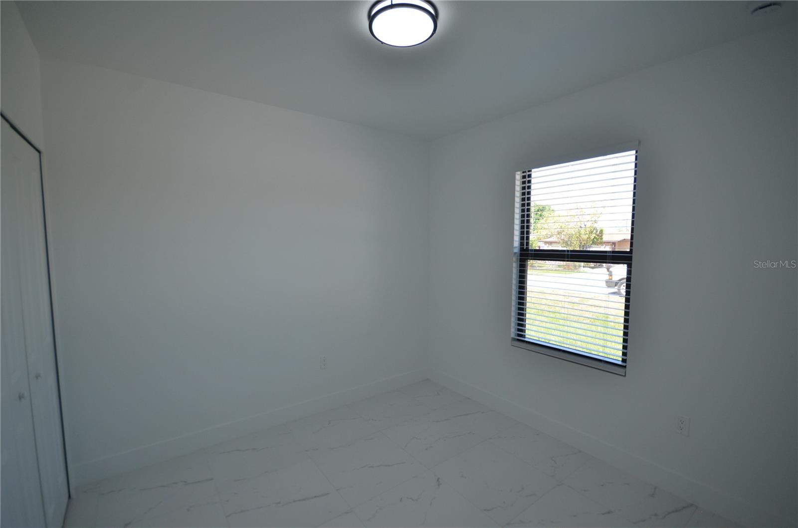 2132 BARKER BLVD, FORT MYERS, FL, 33916