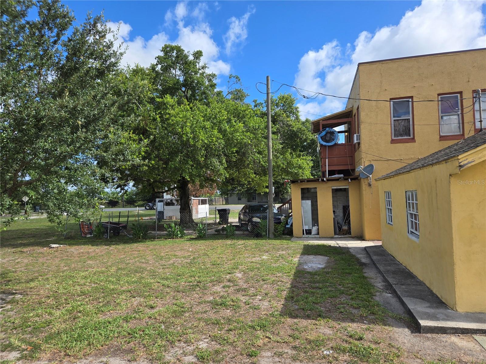 1725 OLD BARTOW RD, LAKE WALES, FL, 33859