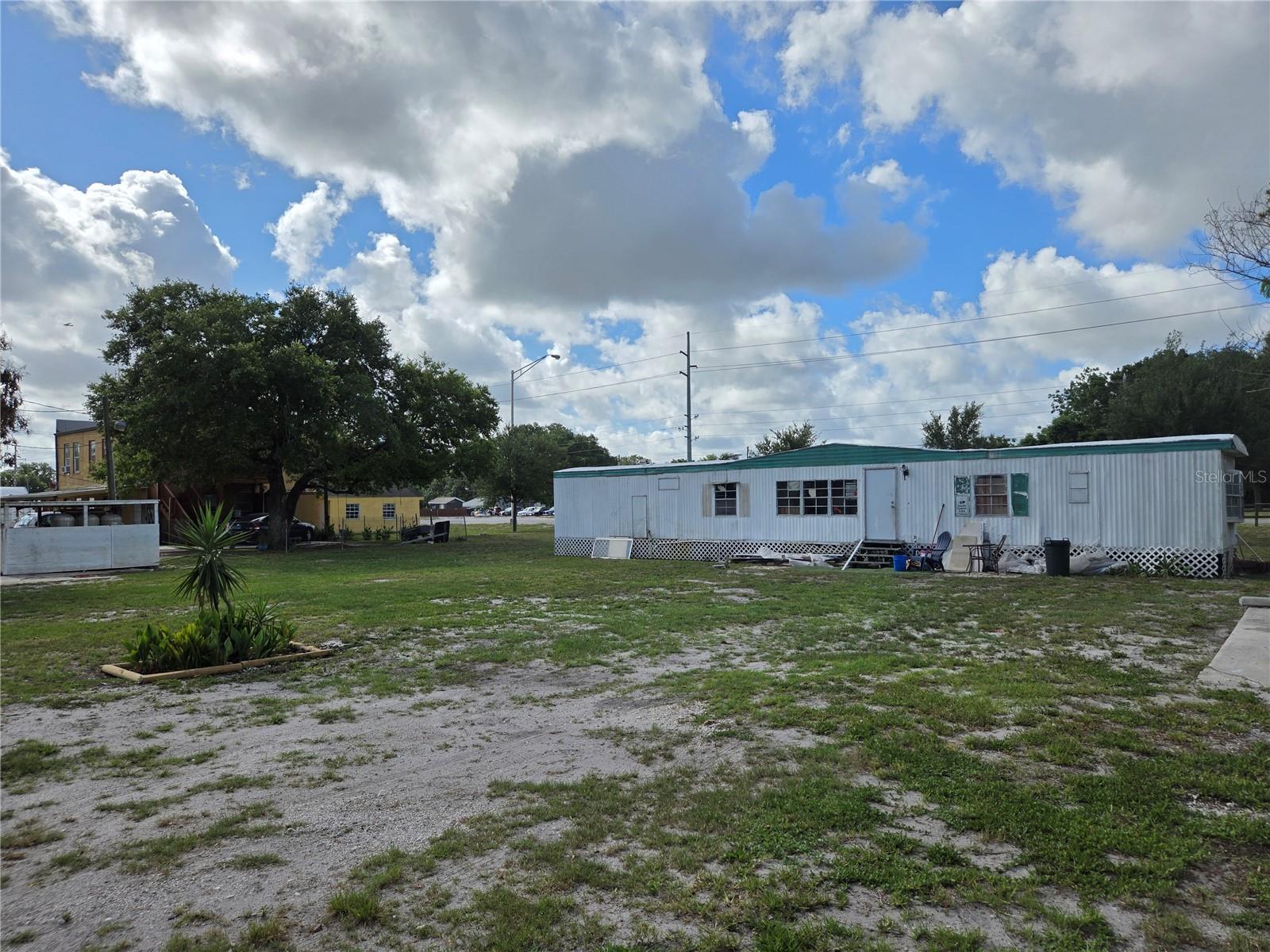 1725 OLD BARTOW RD, LAKE WALES, FL, 33859