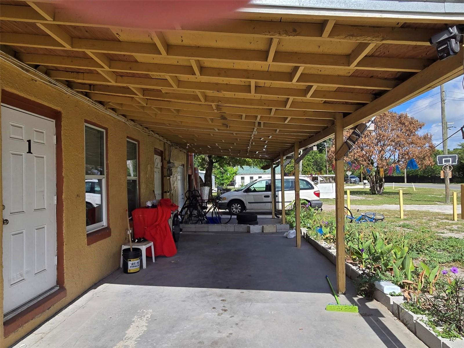 1725 OLD BARTOW RD, LAKE WALES, FL, 33859