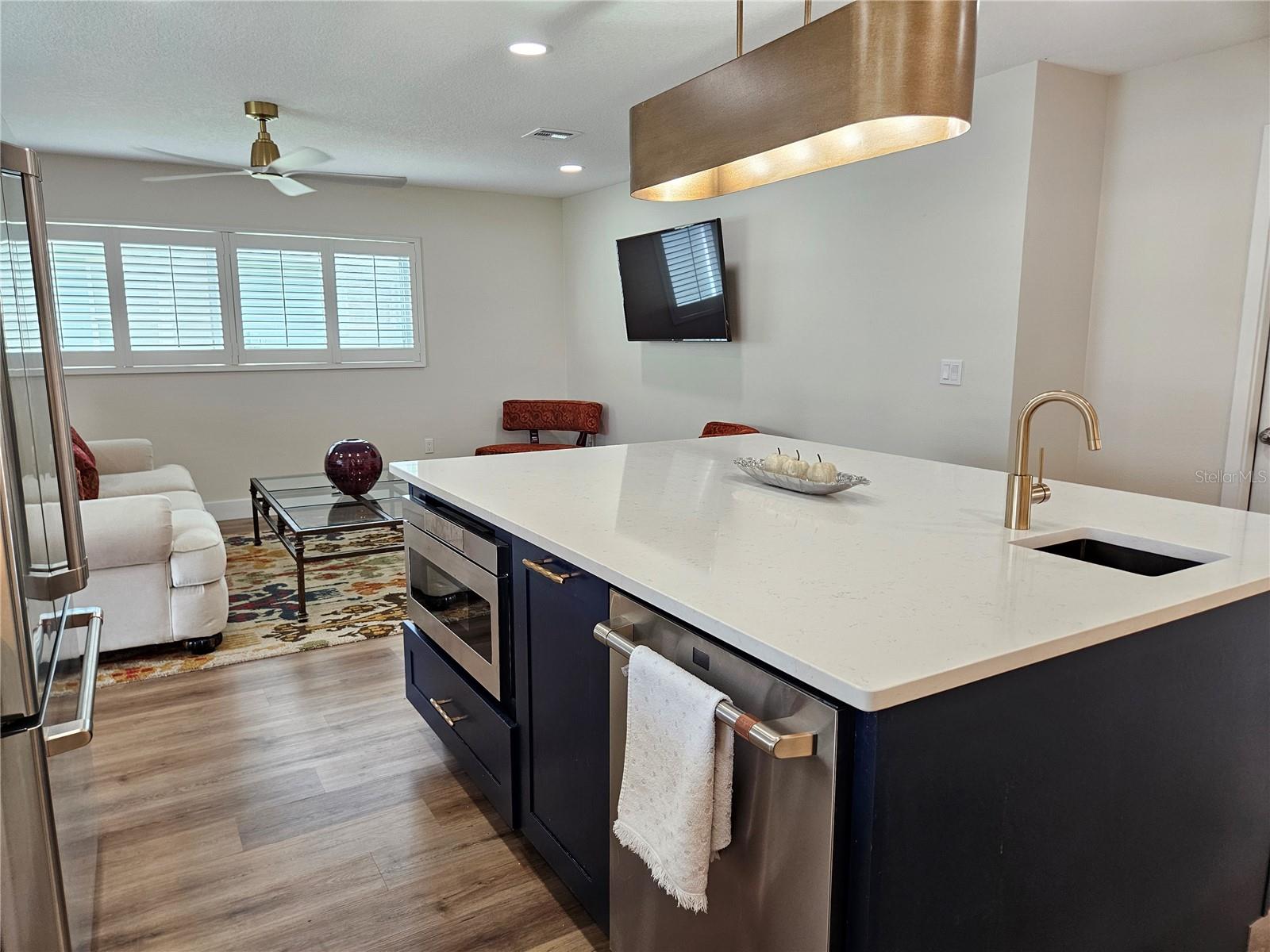 917 S GONDOLA DR, VENICE, FL, 34293