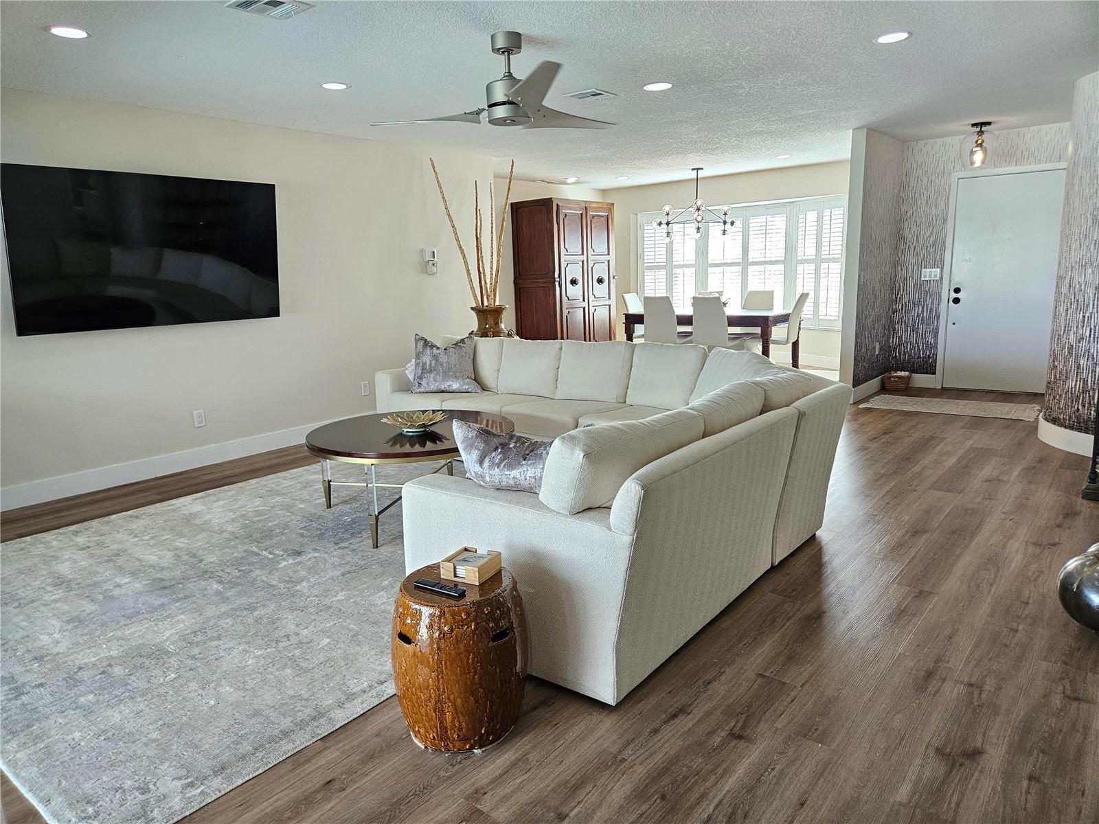917 S GONDOLA DR, VENICE, FL, 34293