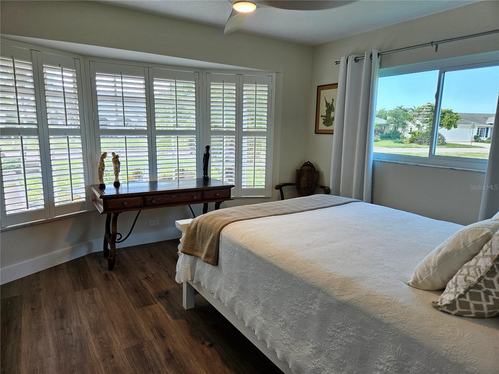 917 S GONDOLA DR, VENICE, FL, 34293