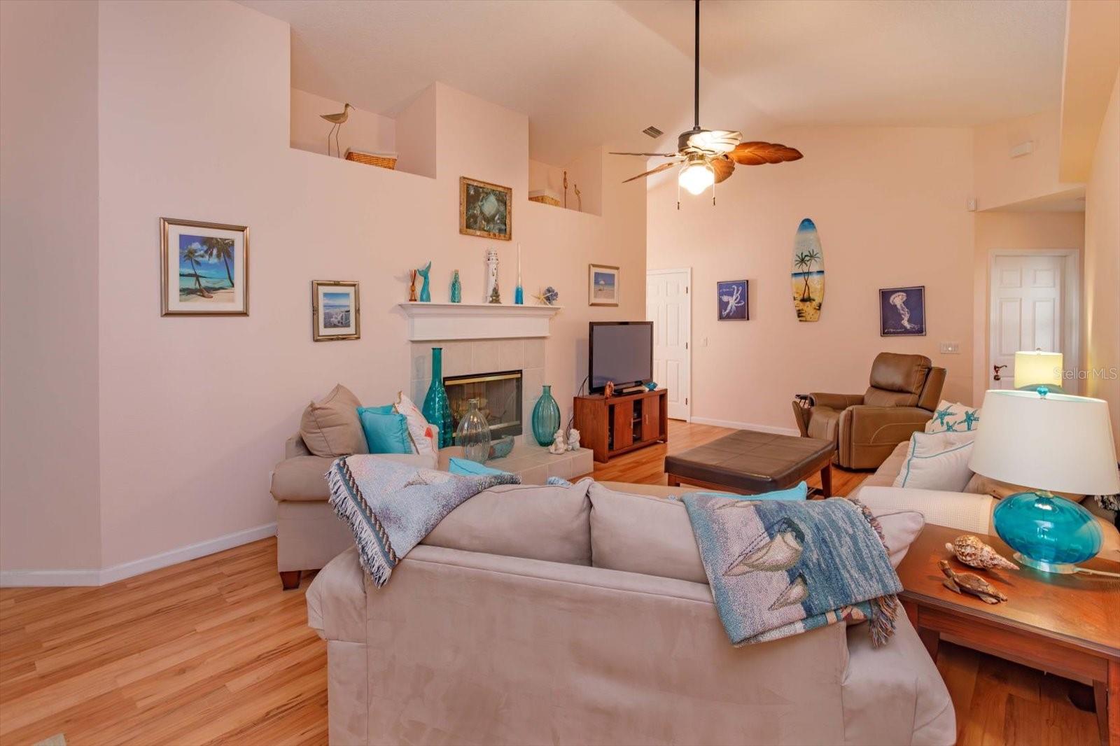 148 LAKESIDE CIR, SANFORD, FL, 32773
