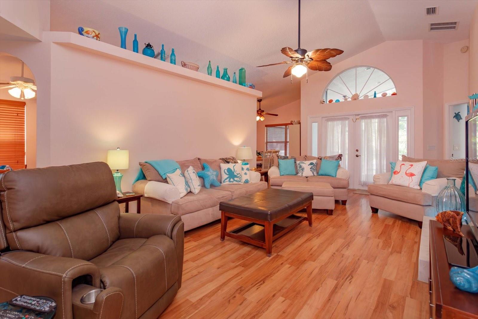 148 LAKESIDE CIR, SANFORD, FL, 32773