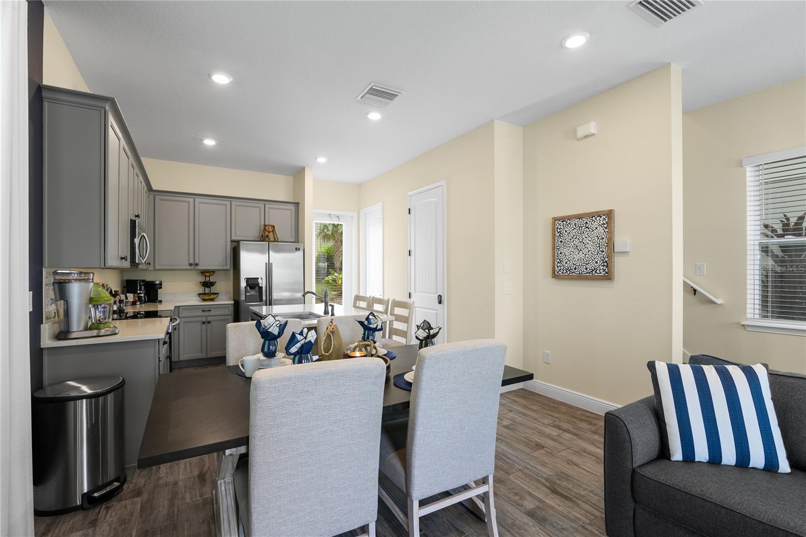 8040 LOST SHAKER LN, KISSIMMEE, FL, 34747