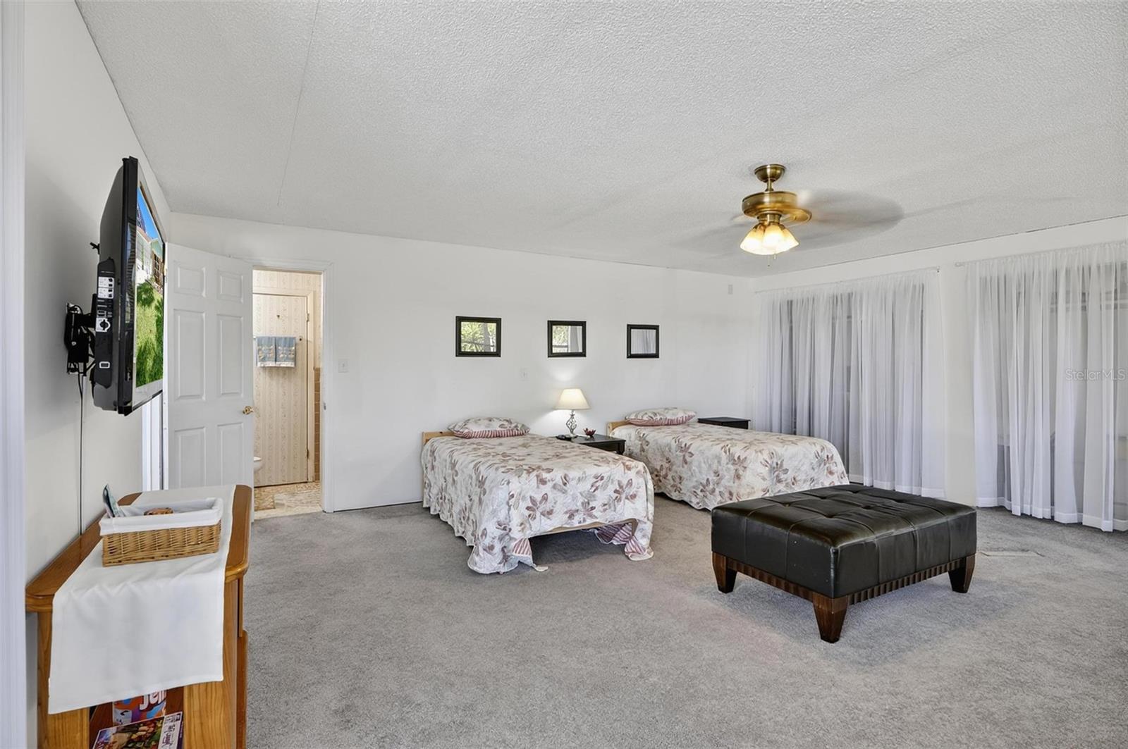 420 LAMBERT AVE, FLAGLER BEACH, FL, 32136