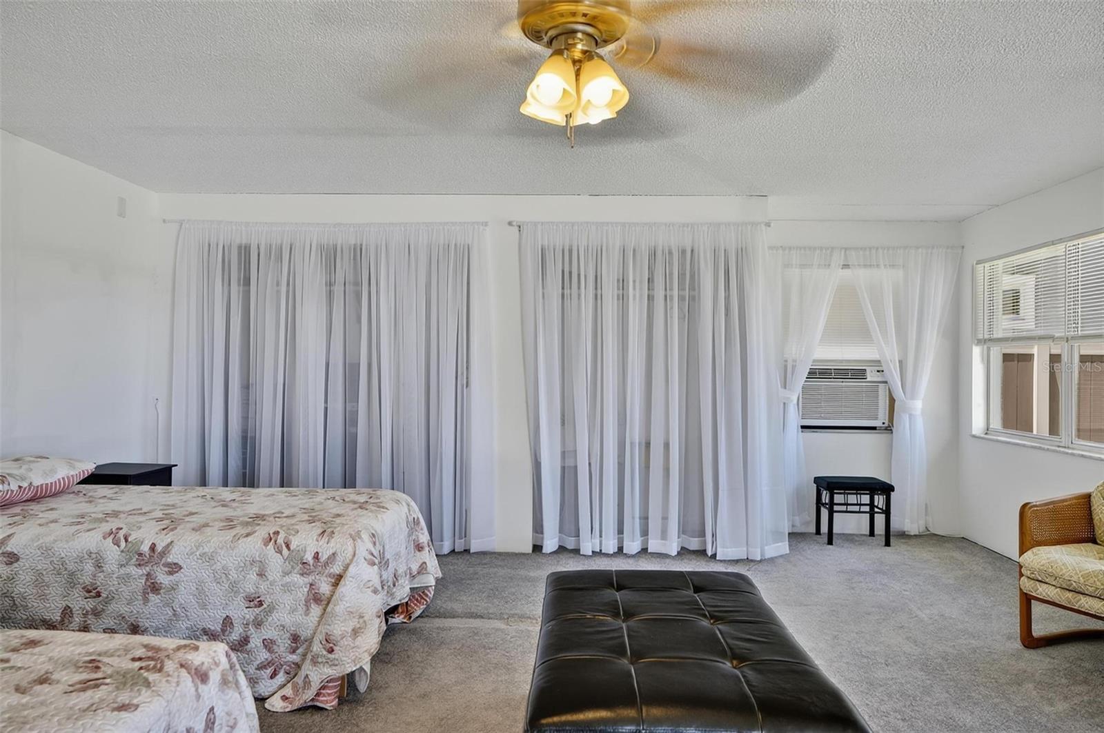 420 LAMBERT AVE, FLAGLER BEACH, FL, 32136