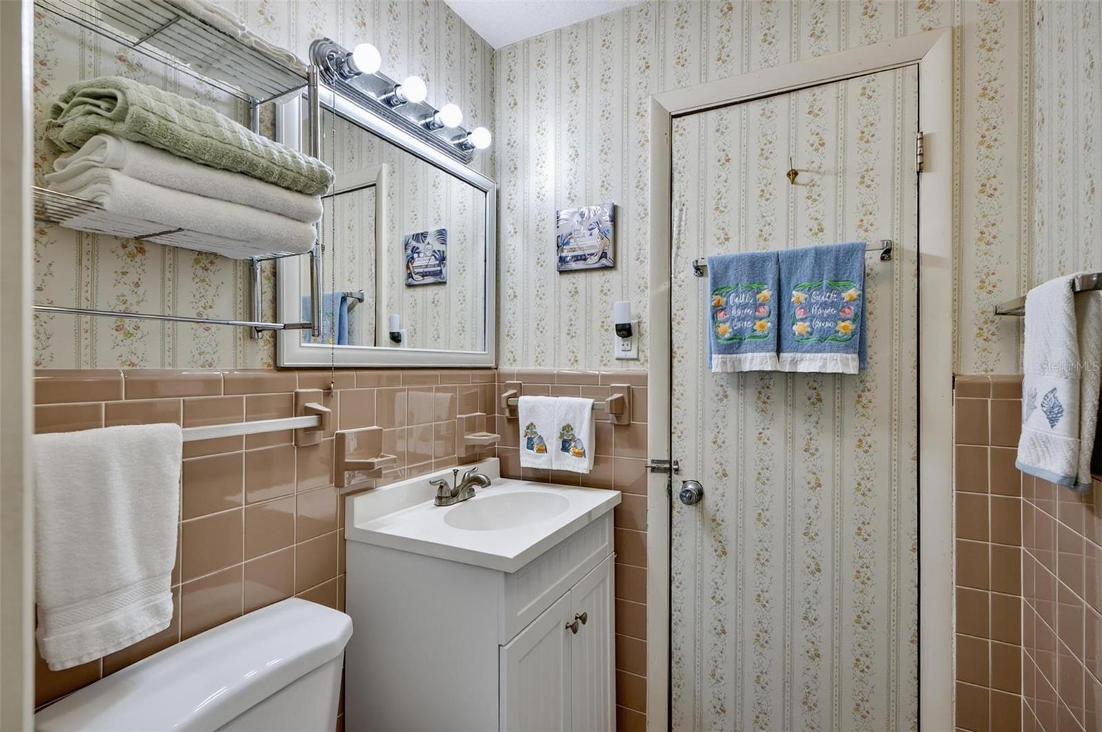 420 LAMBERT AVE, FLAGLER BEACH, FL, 32136