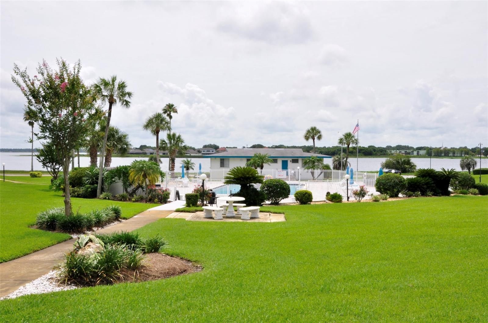 1600 W LAKE PARKER DR #B4, LAKELAND, FL, 33805
