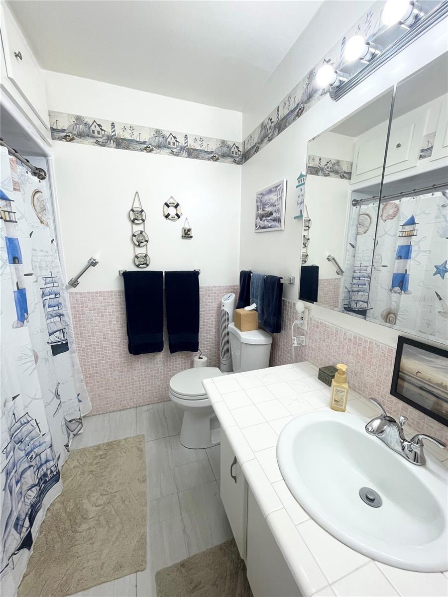 1600 W LAKE PARKER DR #B4, LAKELAND, FL, 33805