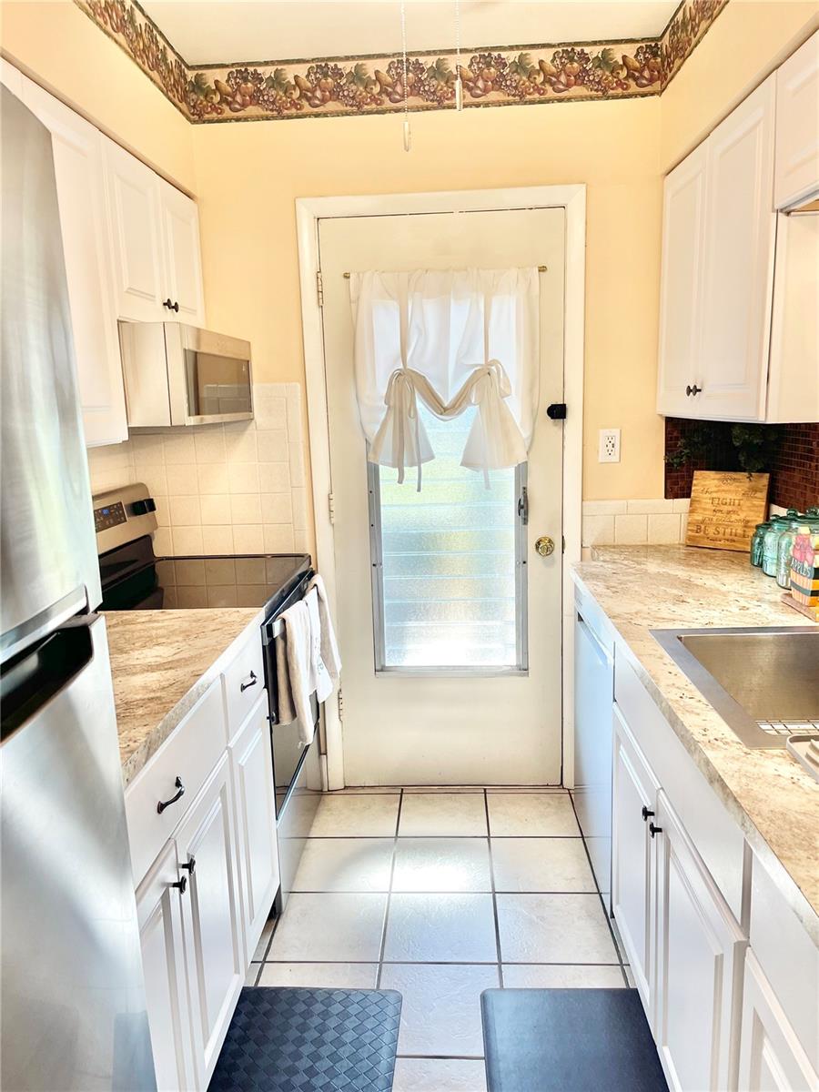 1600 W LAKE PARKER DR #B4, LAKELAND, FL, 33805