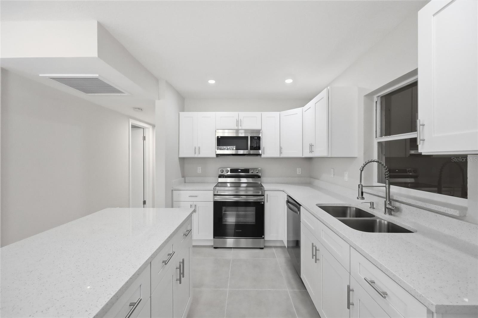 2314 QUEENSWAY RD, ORLANDO, FL, 32808