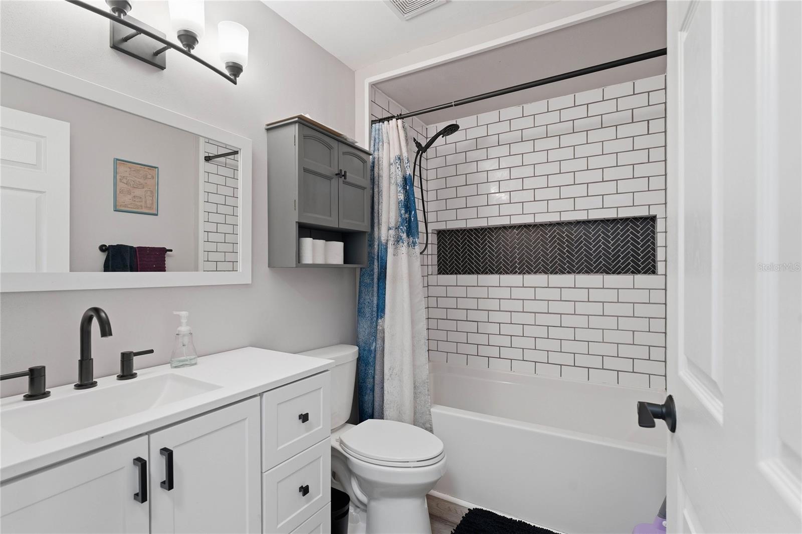 10214 N WOODMERE RD, TAMPA, FL, 33617