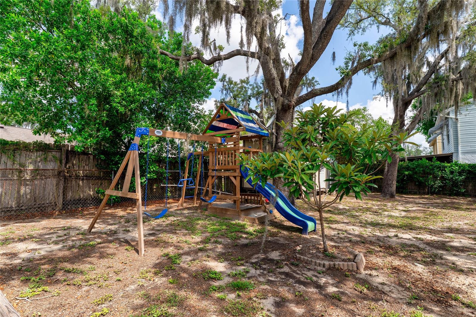 10214 N WOODMERE RD, TAMPA, FL, 33617