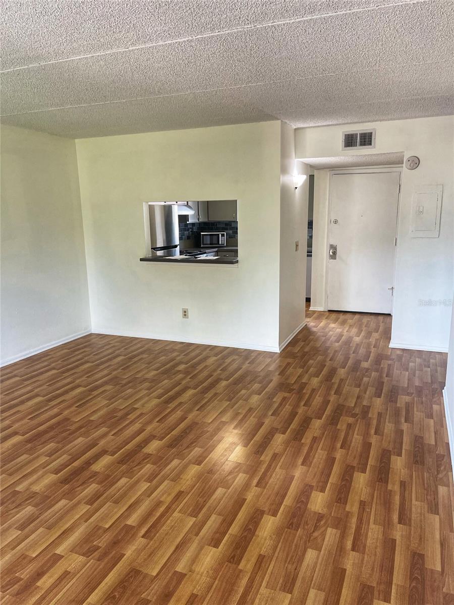 2846 SOMERSET PARK DR #201, TAMPA, FL, 33613