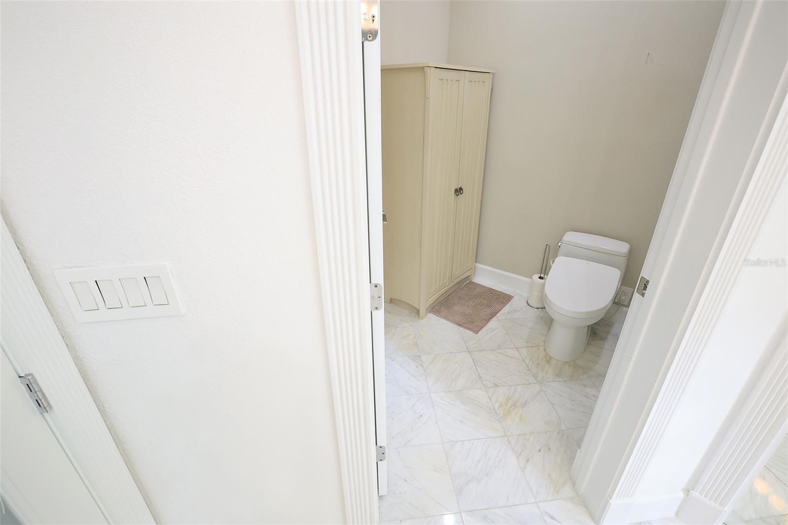 3527 FAIR OAKS LN, LONGBOAT KEY, FL, 34228