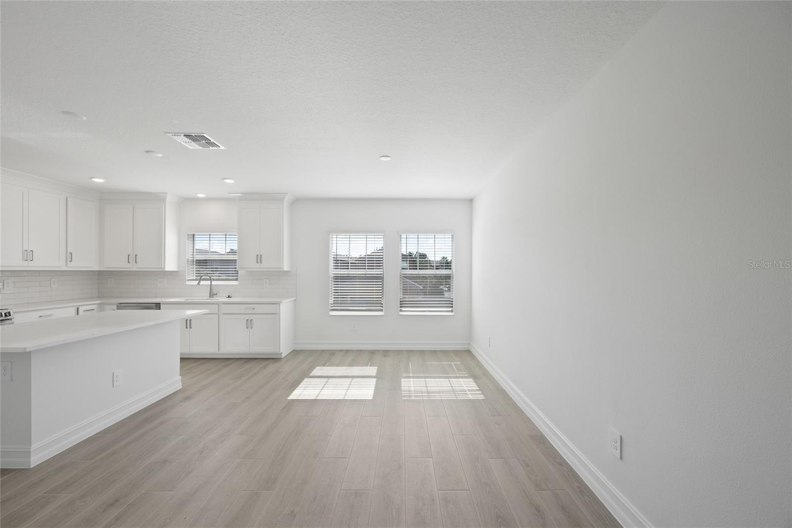 3463 SILENT GARDENS CV, WESLEY CHAPEL, FL, 33543
