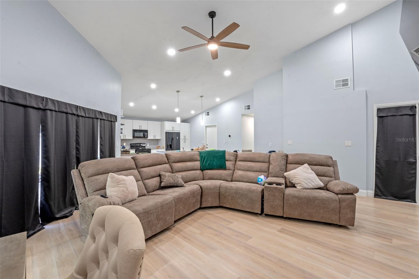 2656 AUTUMN GREEN DR, ORLANDO, FL, 32822