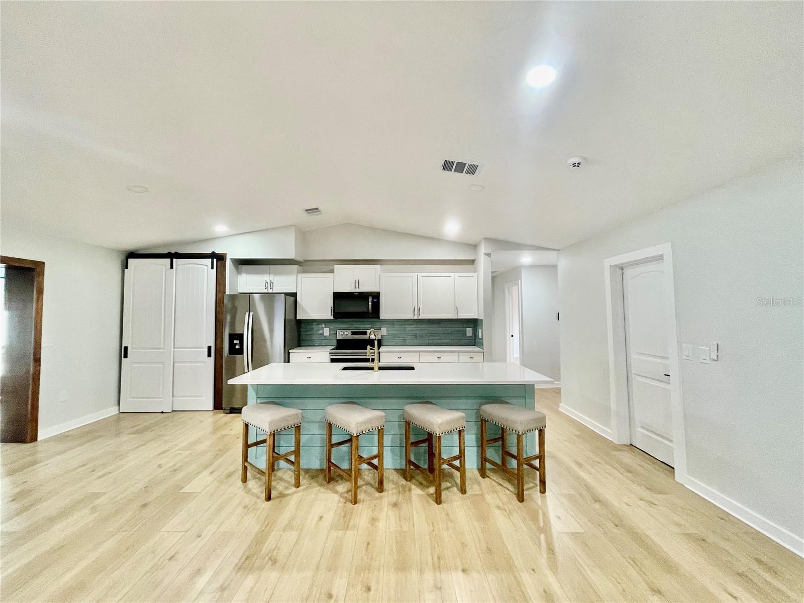 2333 CITRUS HILL RD, PALM HARBOR, FL, 34683
