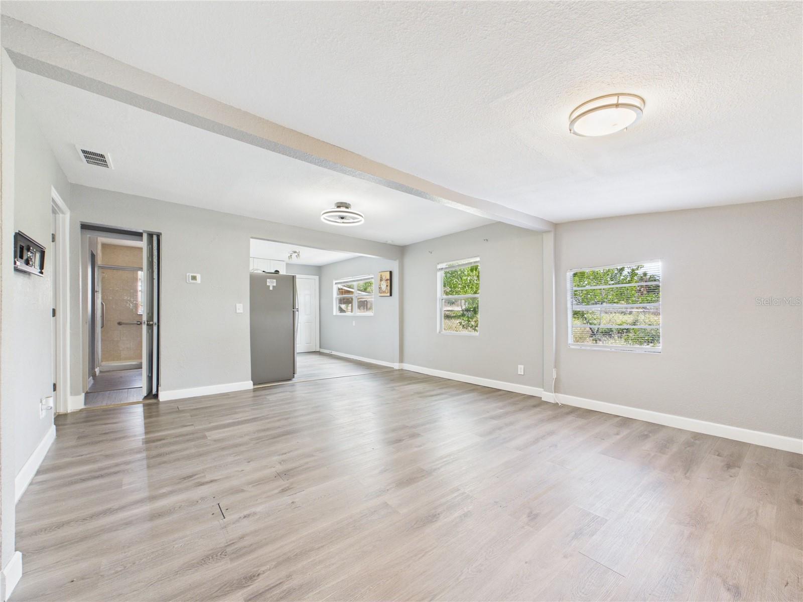 605 S DISSTON AVE, TARPON SPRINGS, FL, 34689