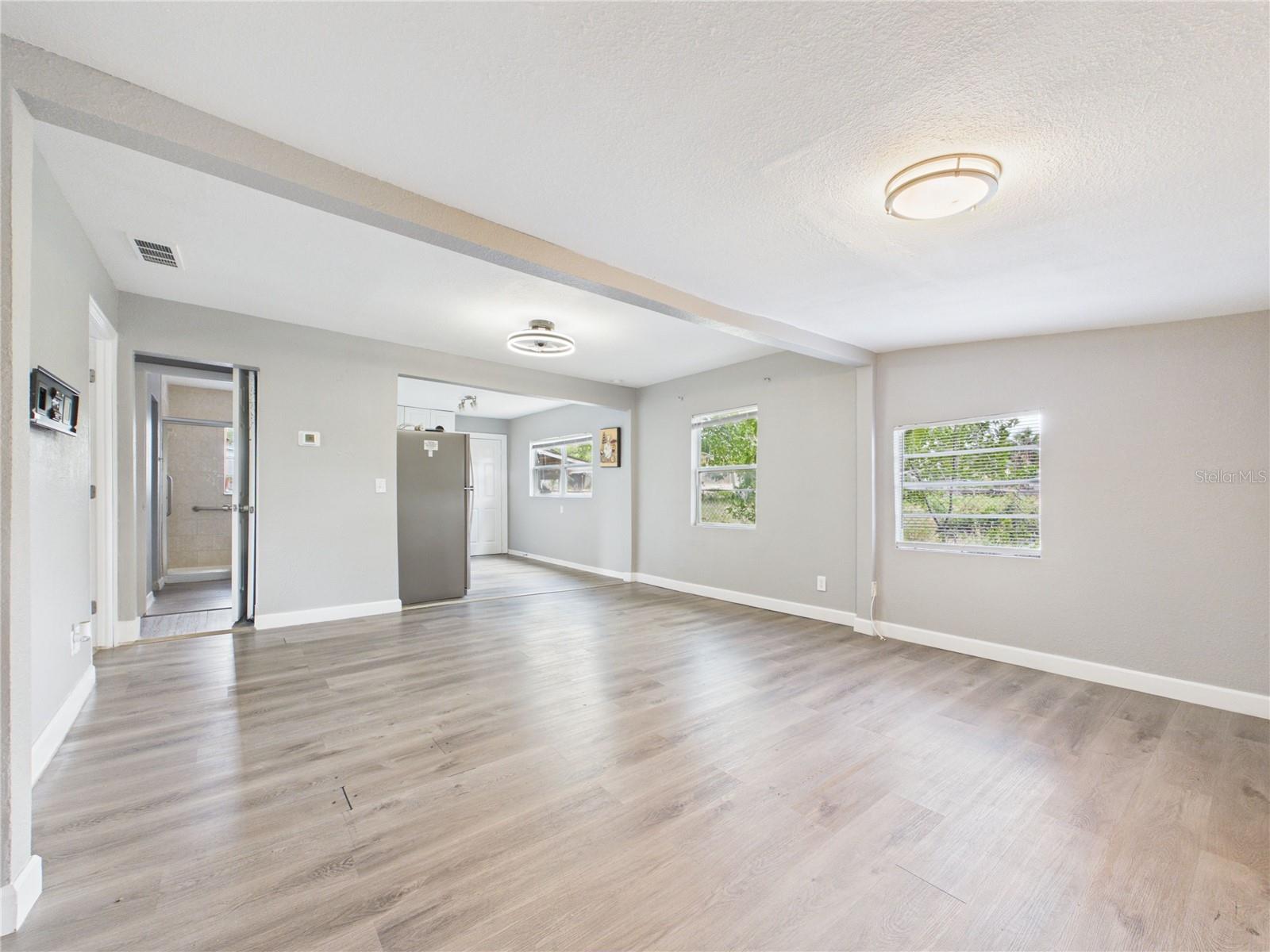 605 S DISSTON AVE, TARPON SPRINGS, FL, 34689