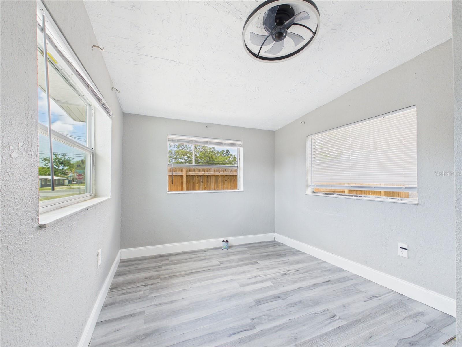 605 S DISSTON AVE, TARPON SPRINGS, FL, 34689