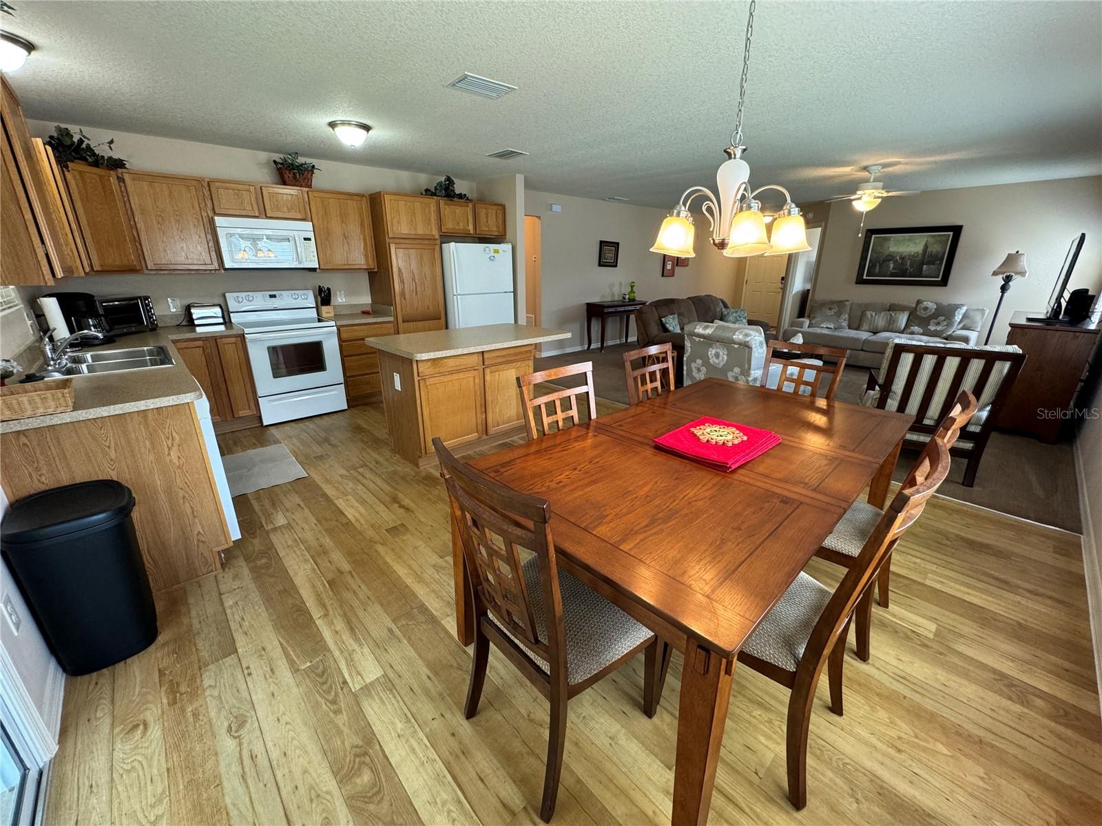 3068 ISLAWILD WAY, THE VILLAGES, FL, 32163