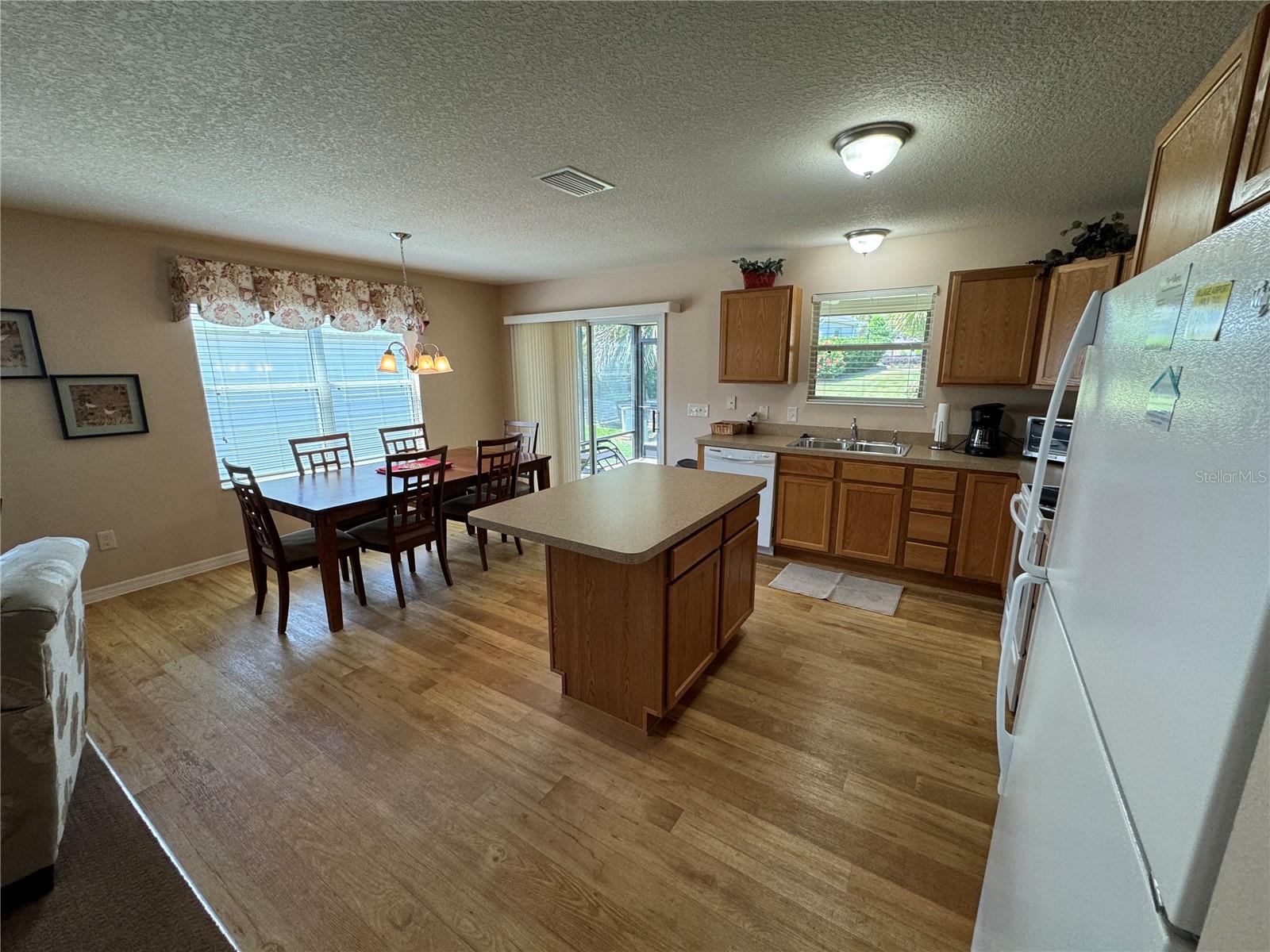 3068 ISLAWILD WAY, THE VILLAGES, FL, 32163