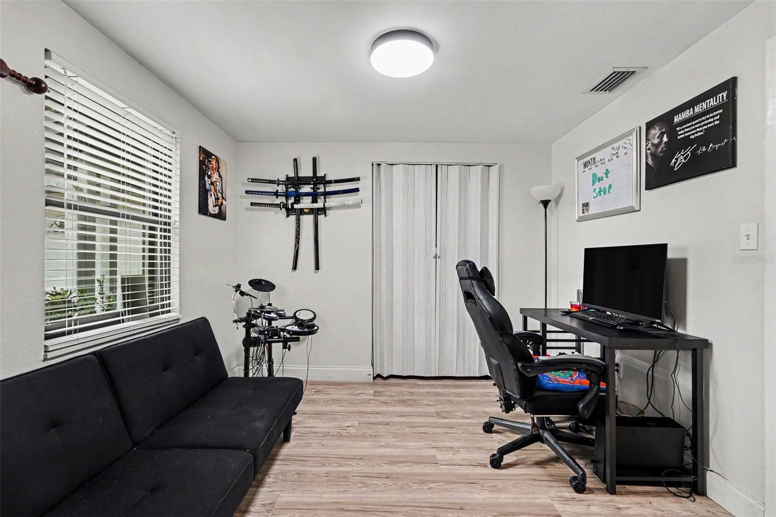 8115 N OLA AVE, TAMPA, FL, 33604