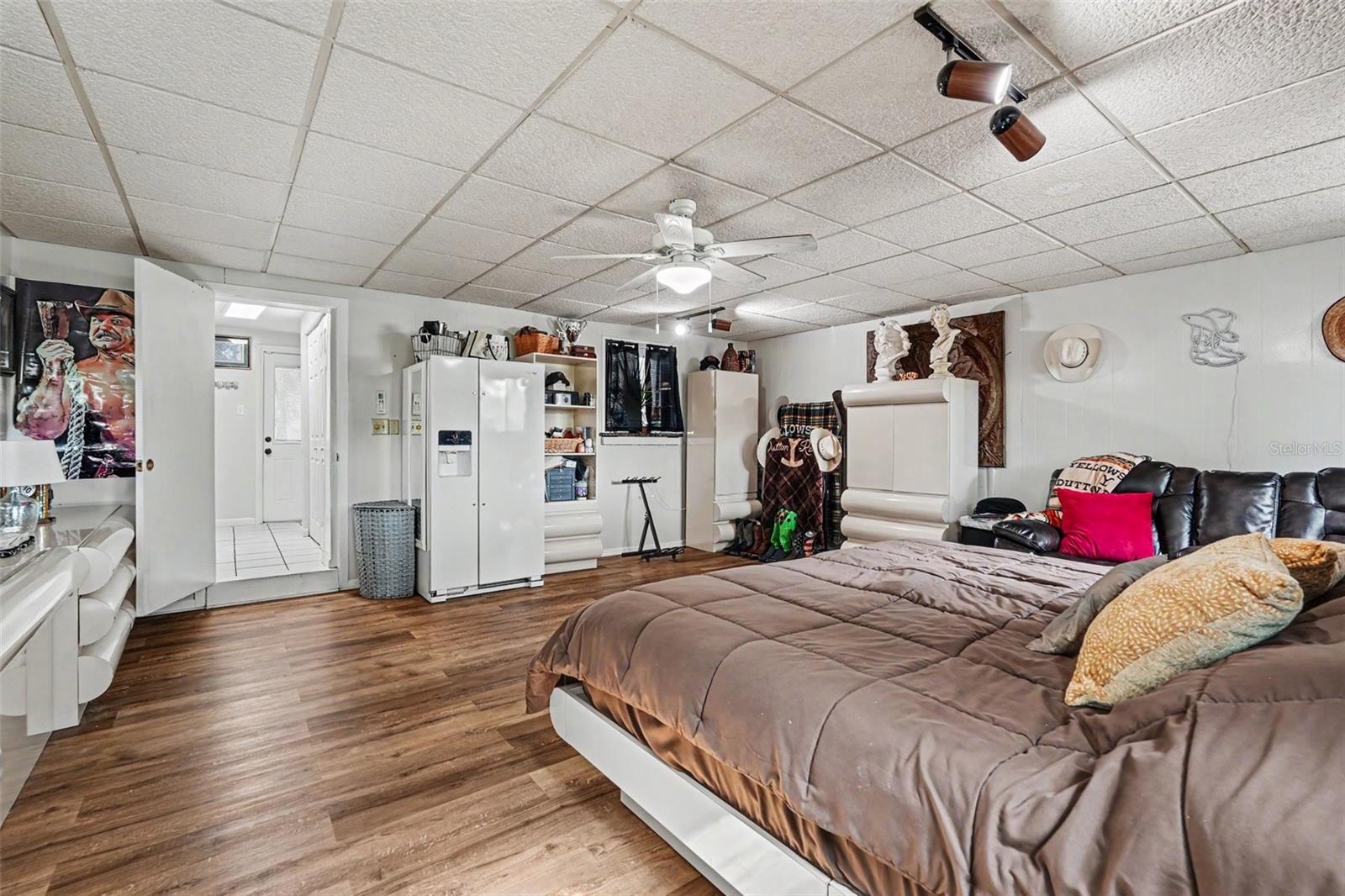 8115 N OLA AVE, TAMPA, FL, 33604