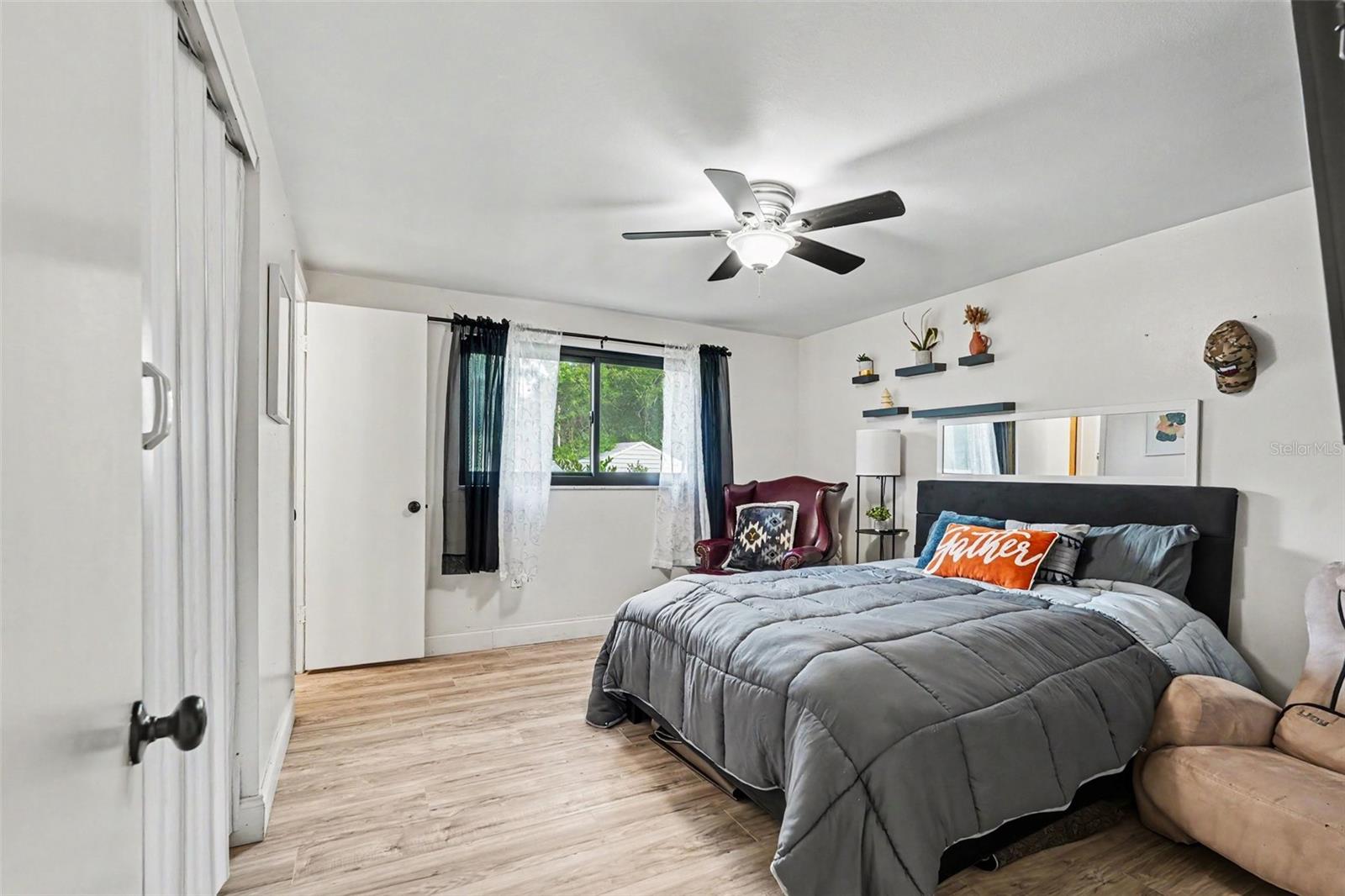 8115 N OLA AVE, TAMPA, FL, 33604