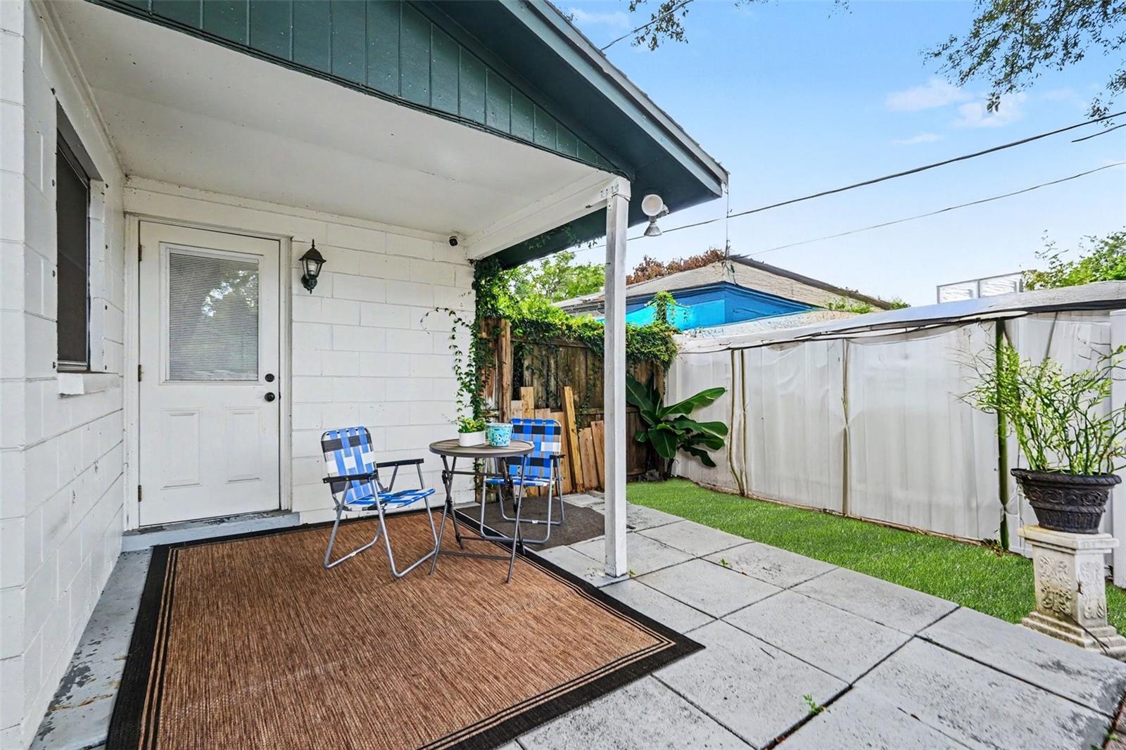 8115 N OLA AVE, TAMPA, FL, 33604