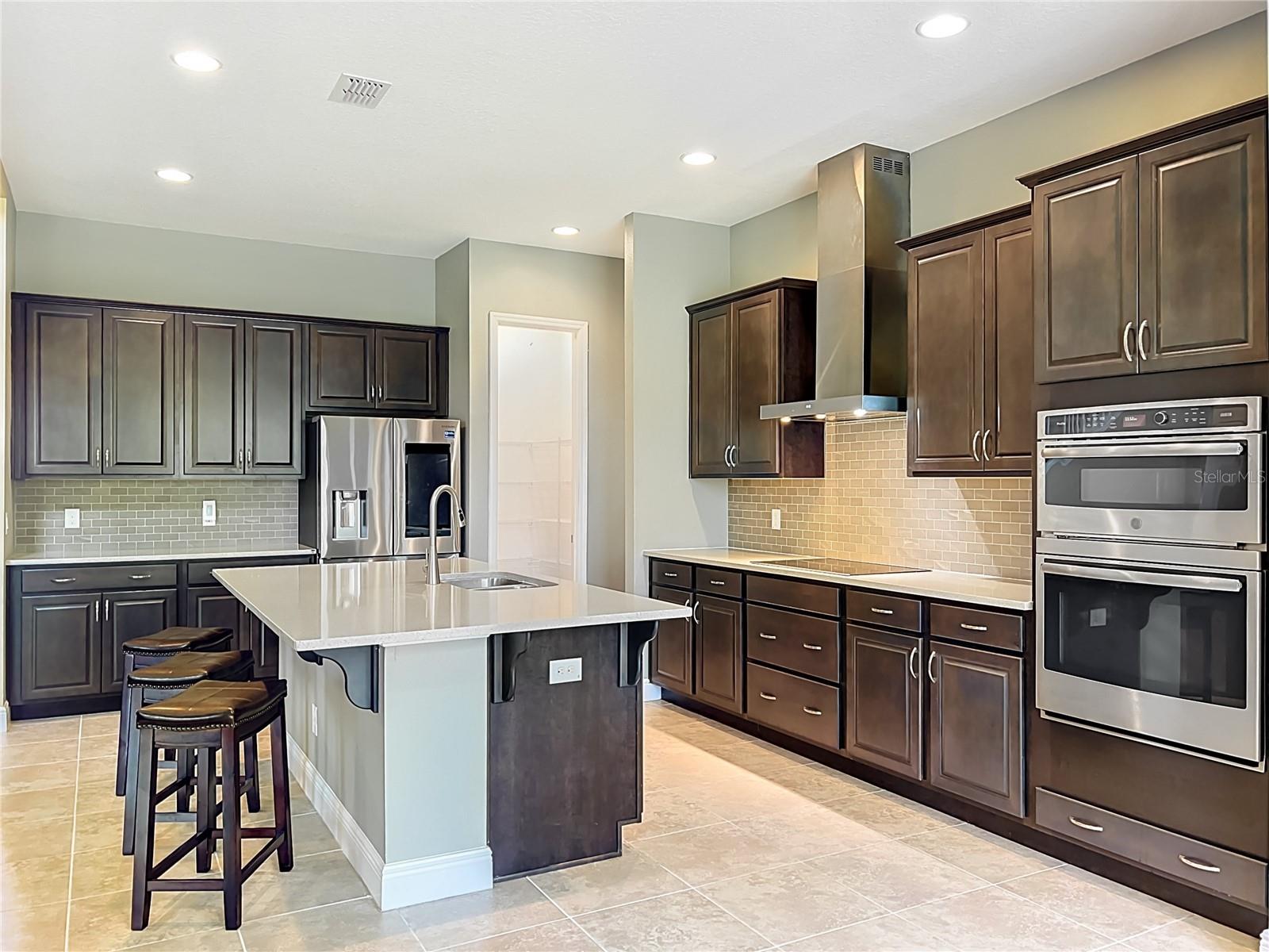 FOREST LAKE ESTATES, APOPKA, FL, 32703