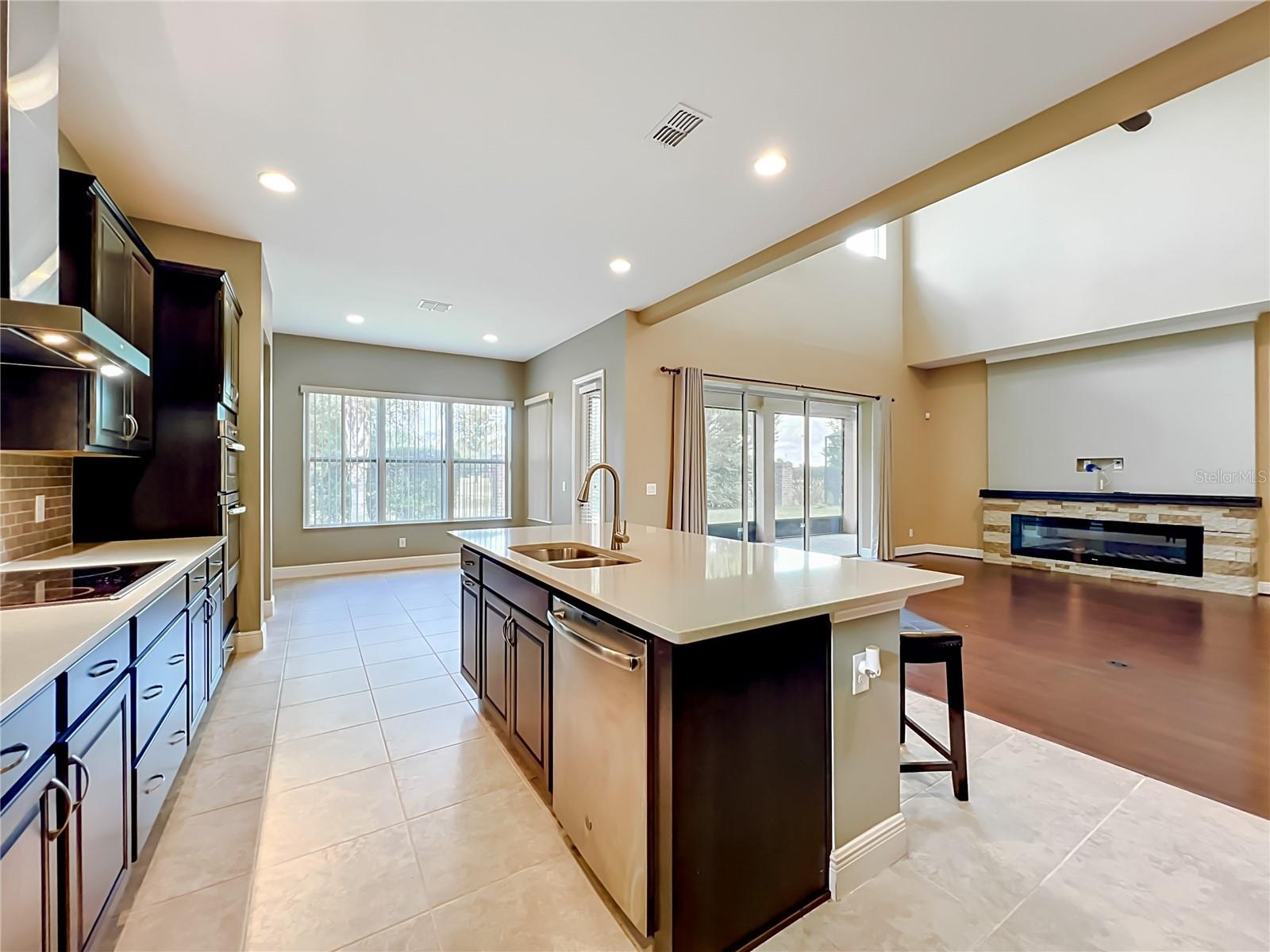 FOREST LAKE ESTATES, APOPKA, FL, 32703