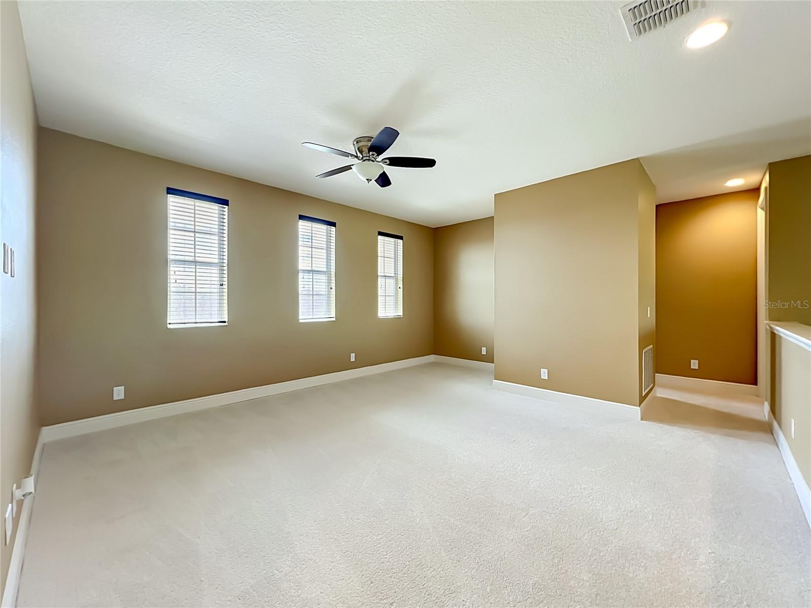 FOREST LAKE ESTATES, APOPKA, FL, 32703