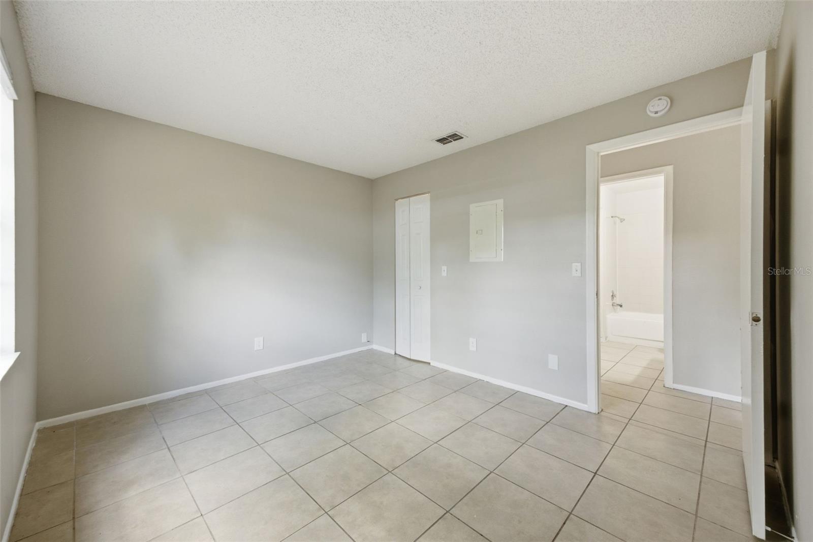 3141 HURON AVE #B, OLDSMAR, FL, 34677