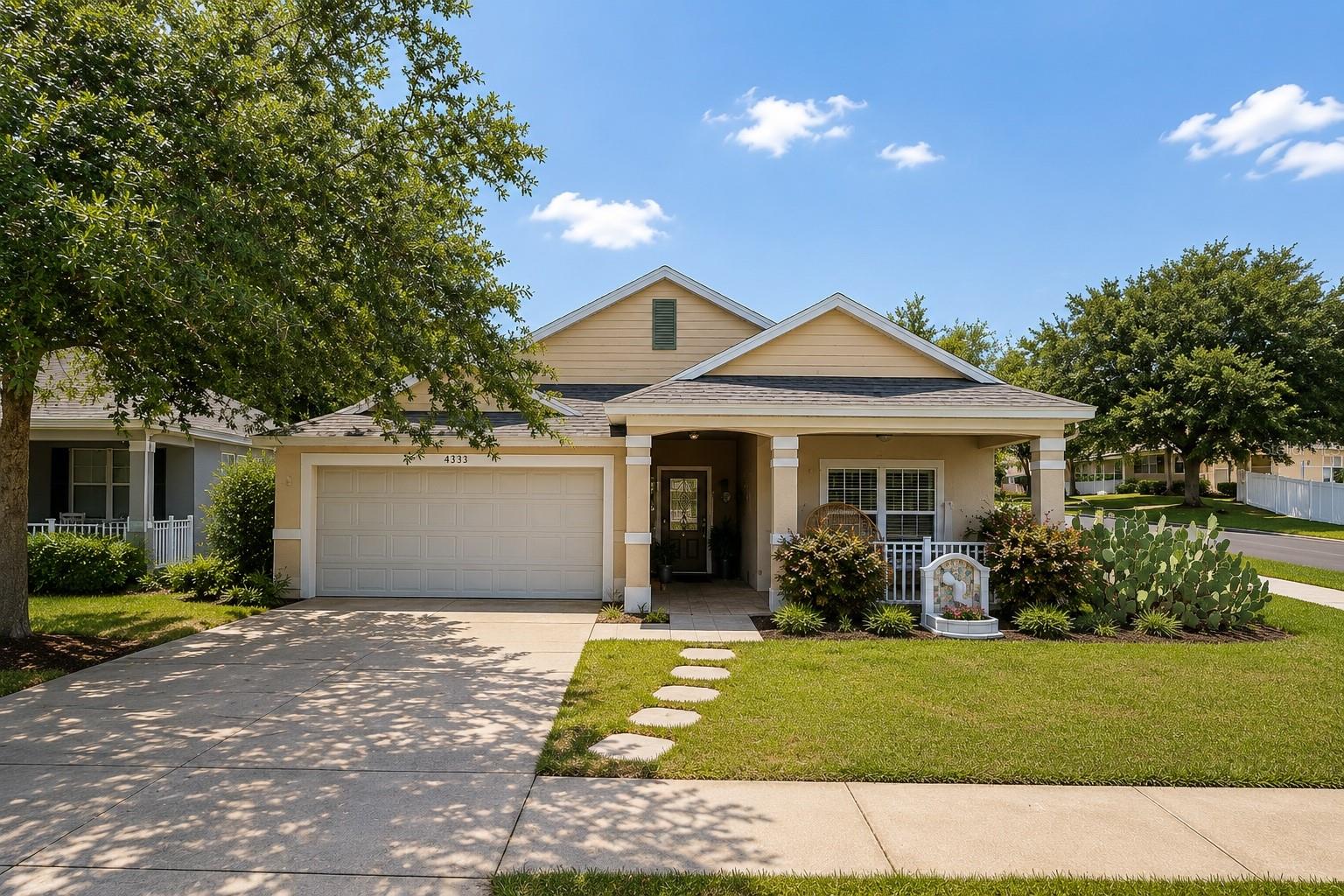 1333 KELLOGG DR, TAVARES, FL, 32778
