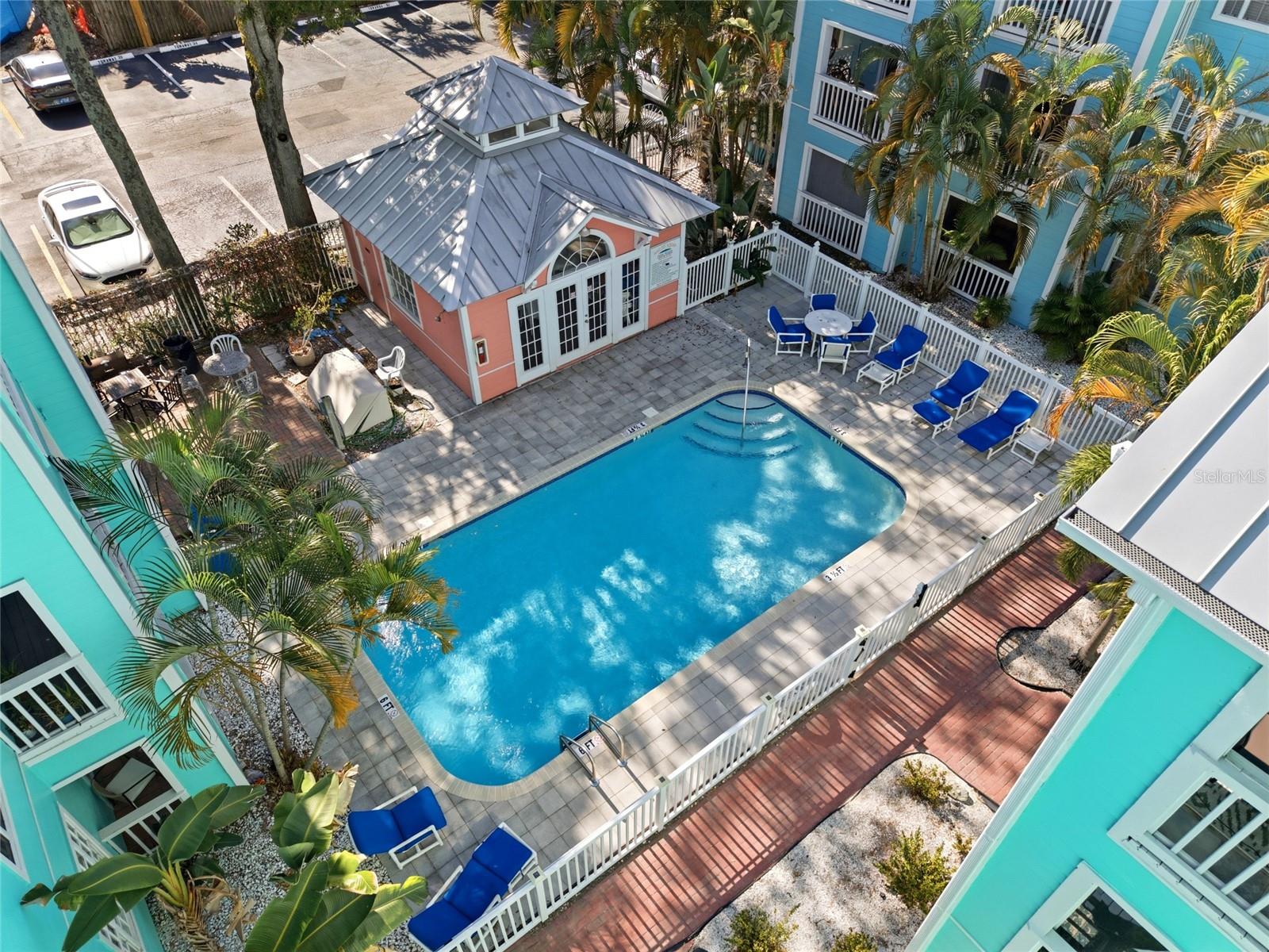 3002 W CLEVELAND ST #B8, TAMPA, FL, 33609
