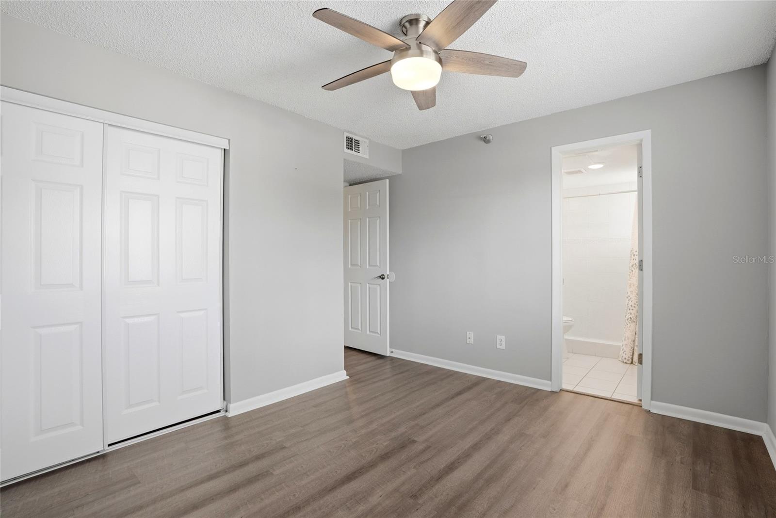3002 W CLEVELAND ST #B8, TAMPA, FL, 33609
